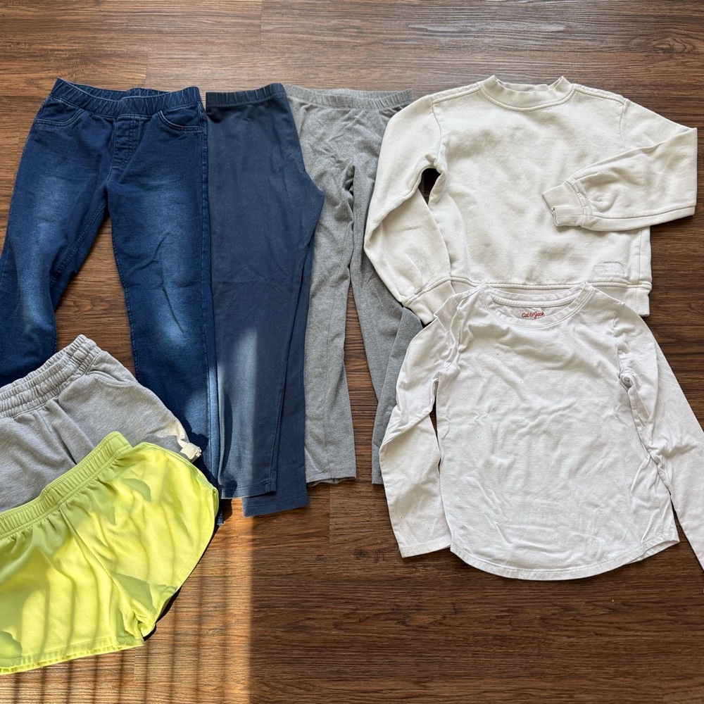 Girls 7/8 clothing bundle 💛